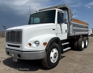 Main image Freightliner FL112